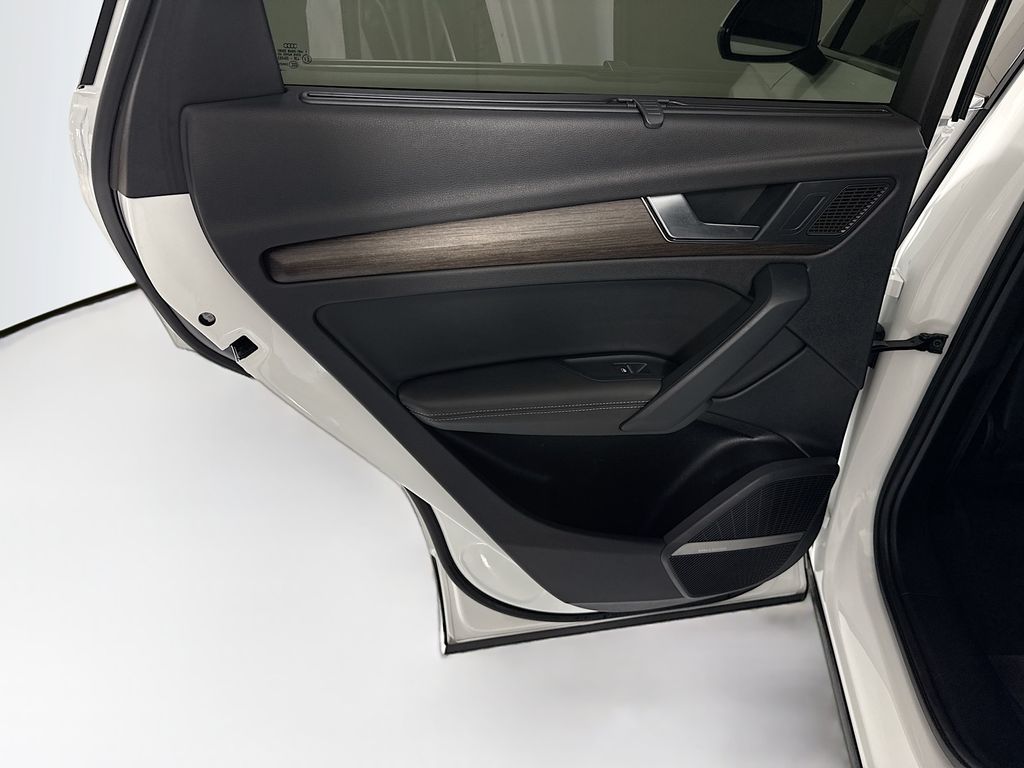 Thumbnail: 2023 Audi Q5 - 27