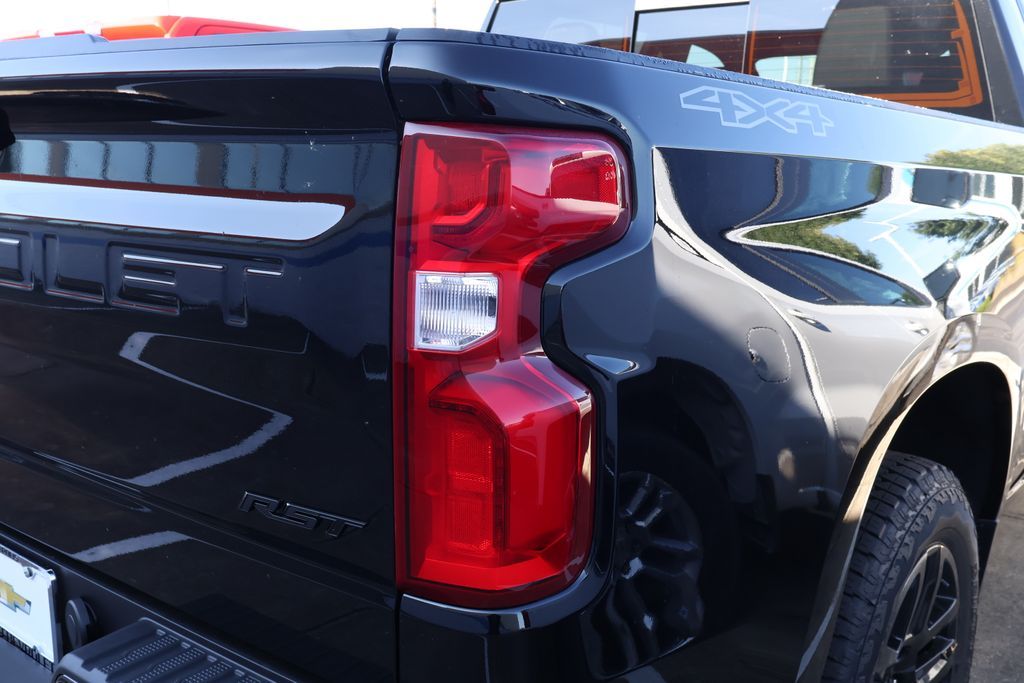 Thumbnail: 2026 Chevrolet Silverado 1500 - 6