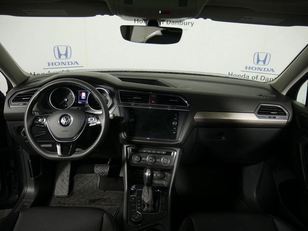 Thumbnail: 2021 Volkswagen Tiguan - 11