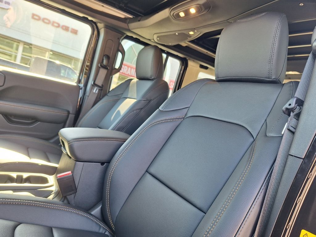 New 2026 Jeep Wrangler SUV