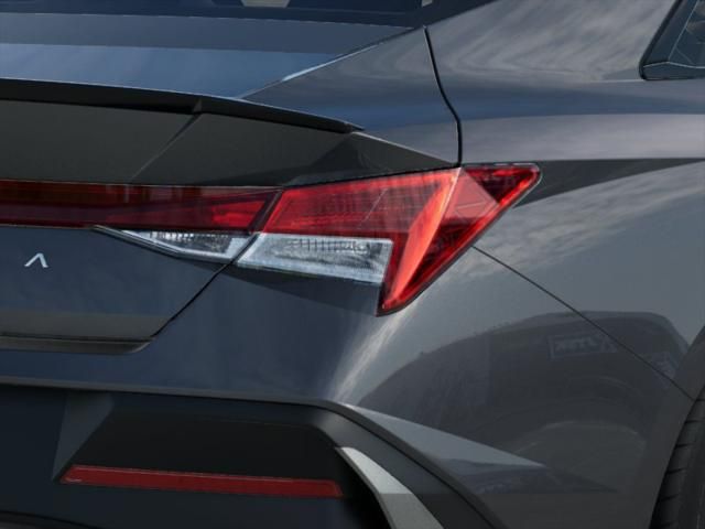 2025 Hyundai Elantra Sport 10