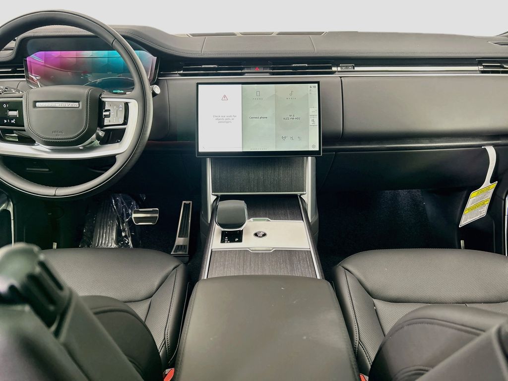 Thumbnail: 2026 Land Rover Range Rover - 13