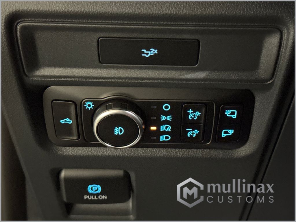 New 2026 Gray Ford XLT image 34