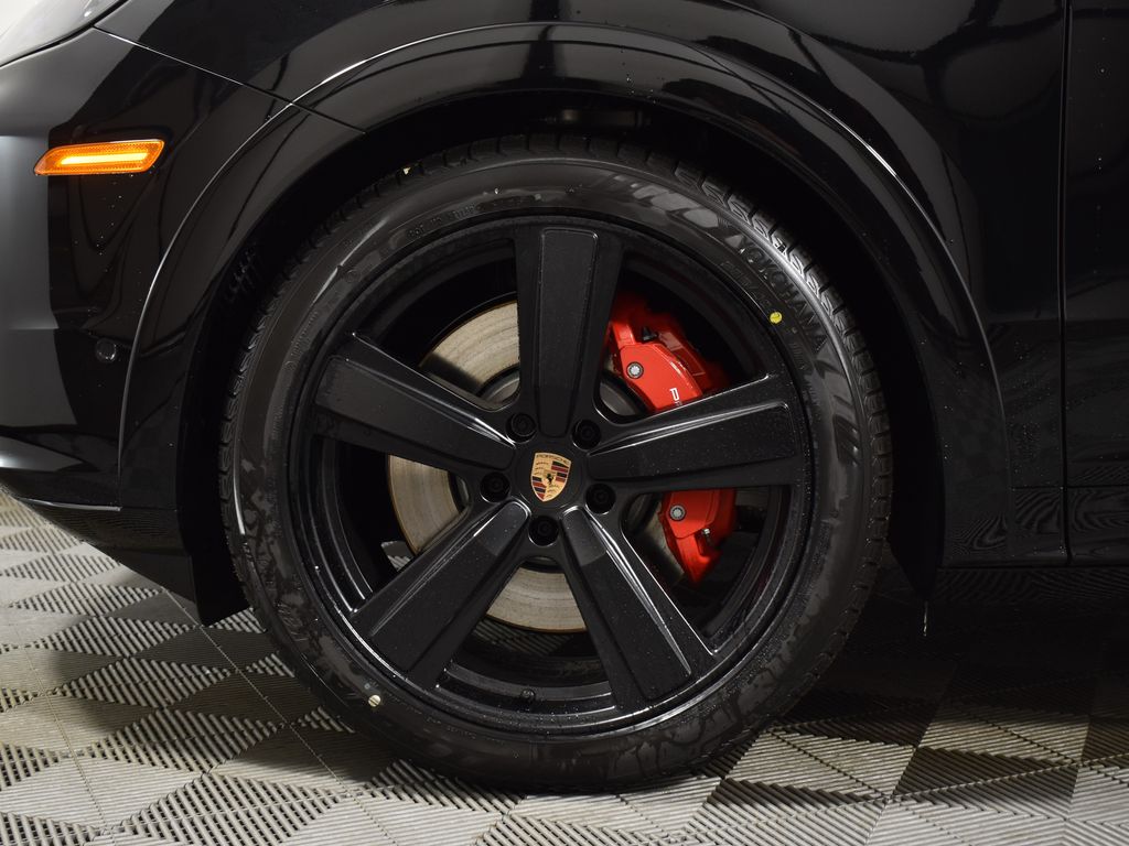 Thumbnail: 2026 Porsche Cayenne - 12