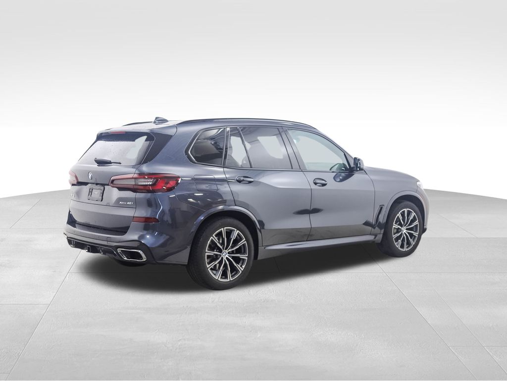 Thumbnail: 2021 BMW X5 - 5