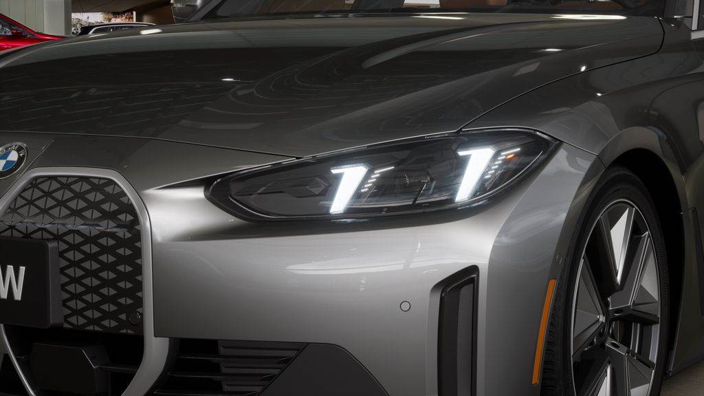 Thumbnail: 2026 BMW i4 - 32