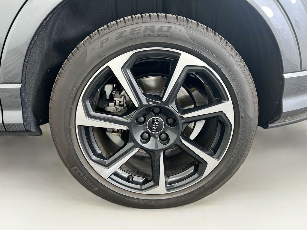 Thumbnail: 2025 Audi Q3 - 29