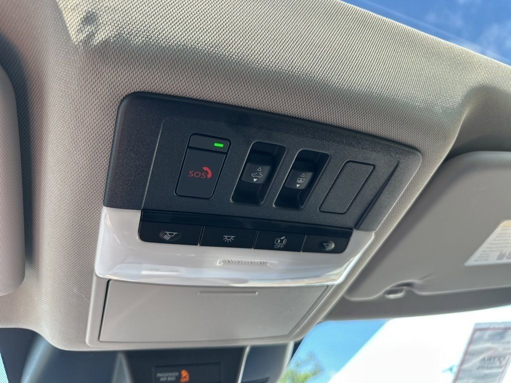 2025 Boulder Gray Pearl/Super Black Nissan Rogue Platinum FWD SUV