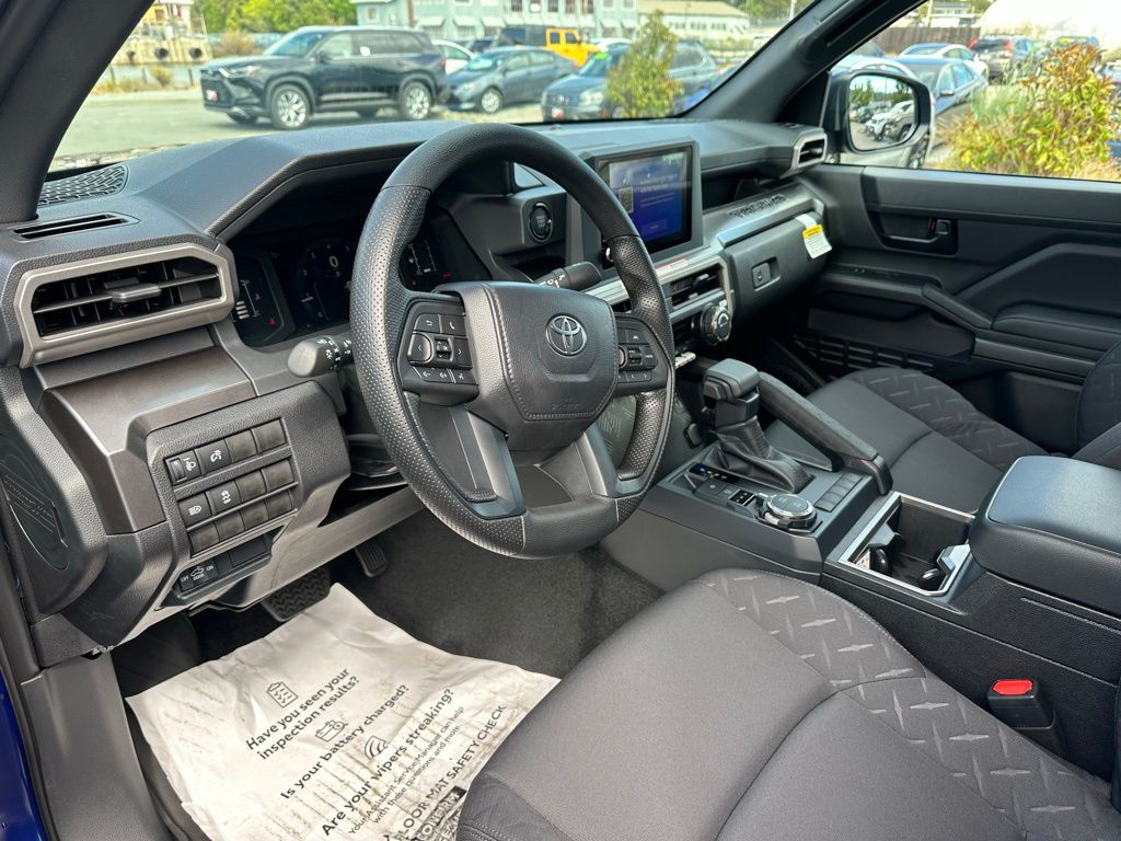 2025 Toyota Tacoma SR5 Double Cab photo 5