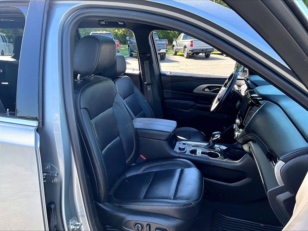 2023 Chevrolet Traverse — photo 11