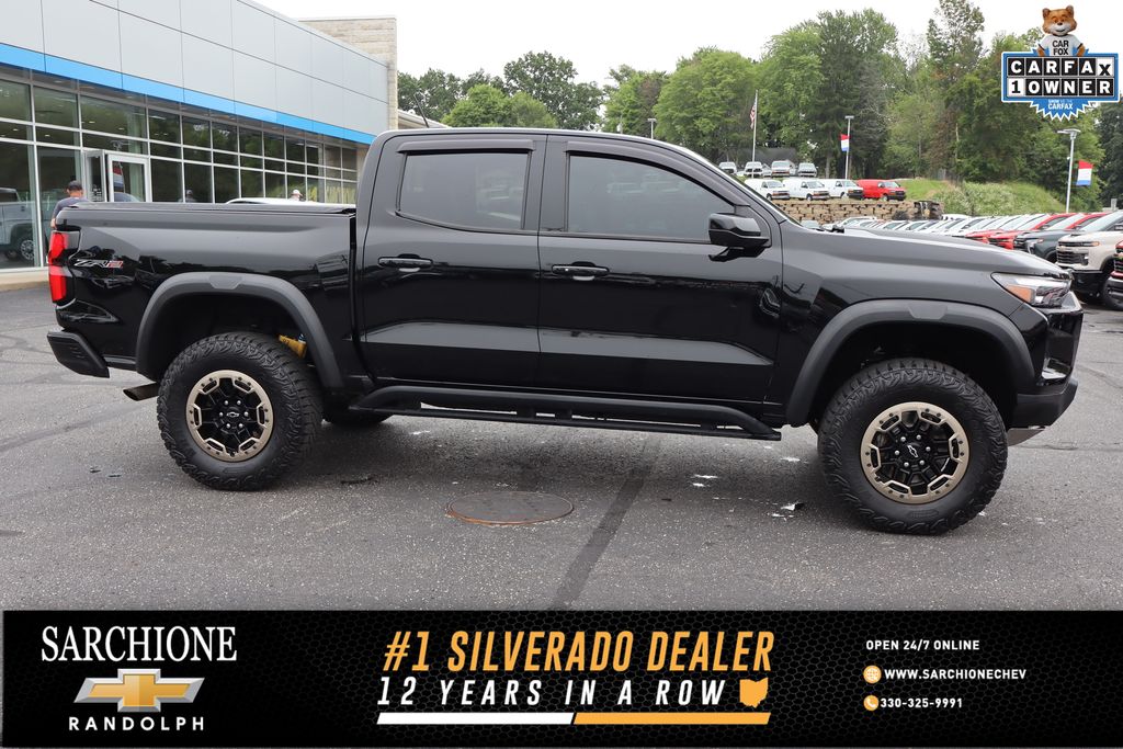 Black 2024 Chevrolet Colorado Pickup Truck Four-Wheel Drive 8-Speed Automatic