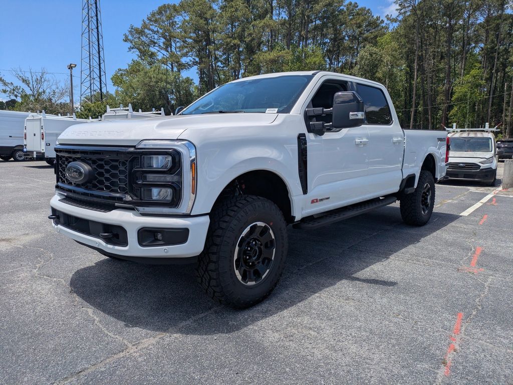 2026 Ford F-350 Super Duty LARIAT