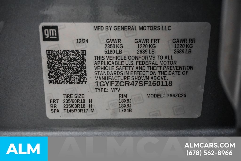 Used 2025 Silver Cadillac Premium Luxury image 62