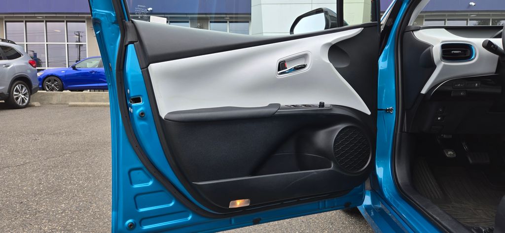 2017 Toyota Prius Prime Plus