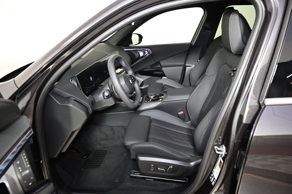 Thumbnail: 2026 BMW X3 - 14