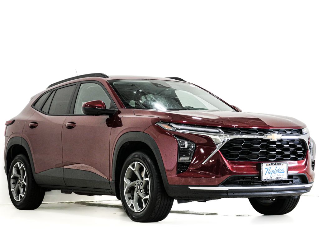 Red (Crimson Metallic) 2024 Chevrolet Trax SUV / Crossover Front-Wheel Drive 6-Speed Automatic