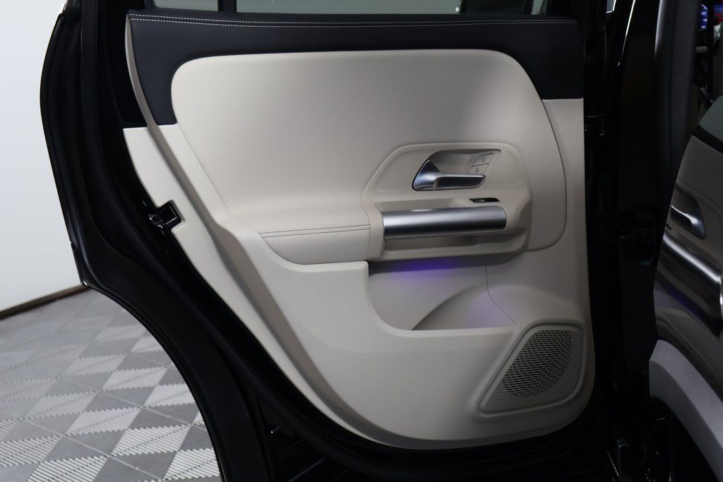 Thumbnail: 2025 Mercedes-Benz GLA - 13