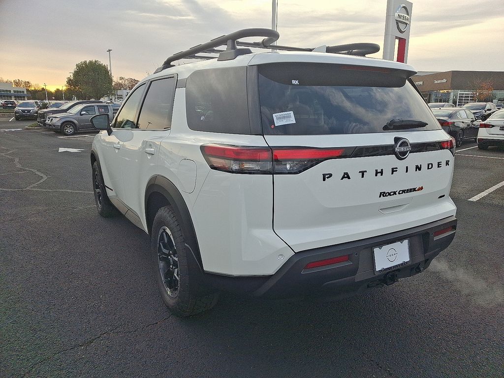 Thumbnail: 2025 Nissan Pathfinder - 4