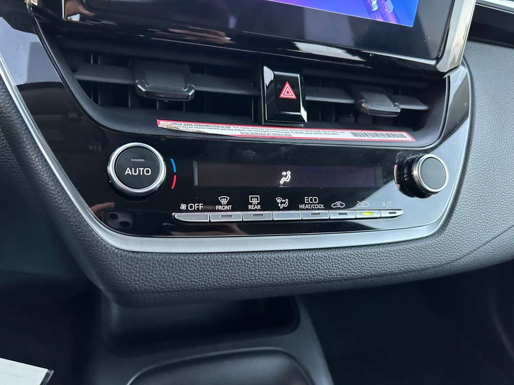 Thumbnail: 2023 Toyota Corolla - 25