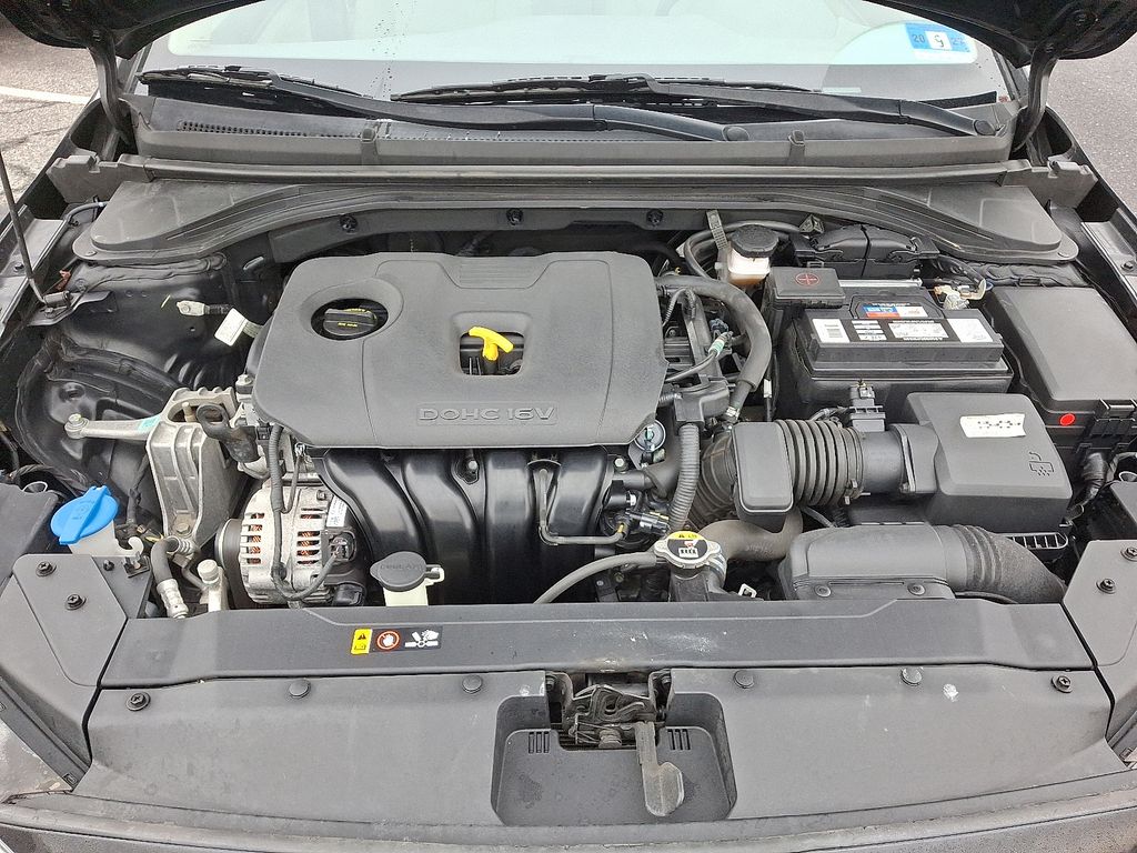 Thumbnail: 2020 Hyundai Elantra - 29