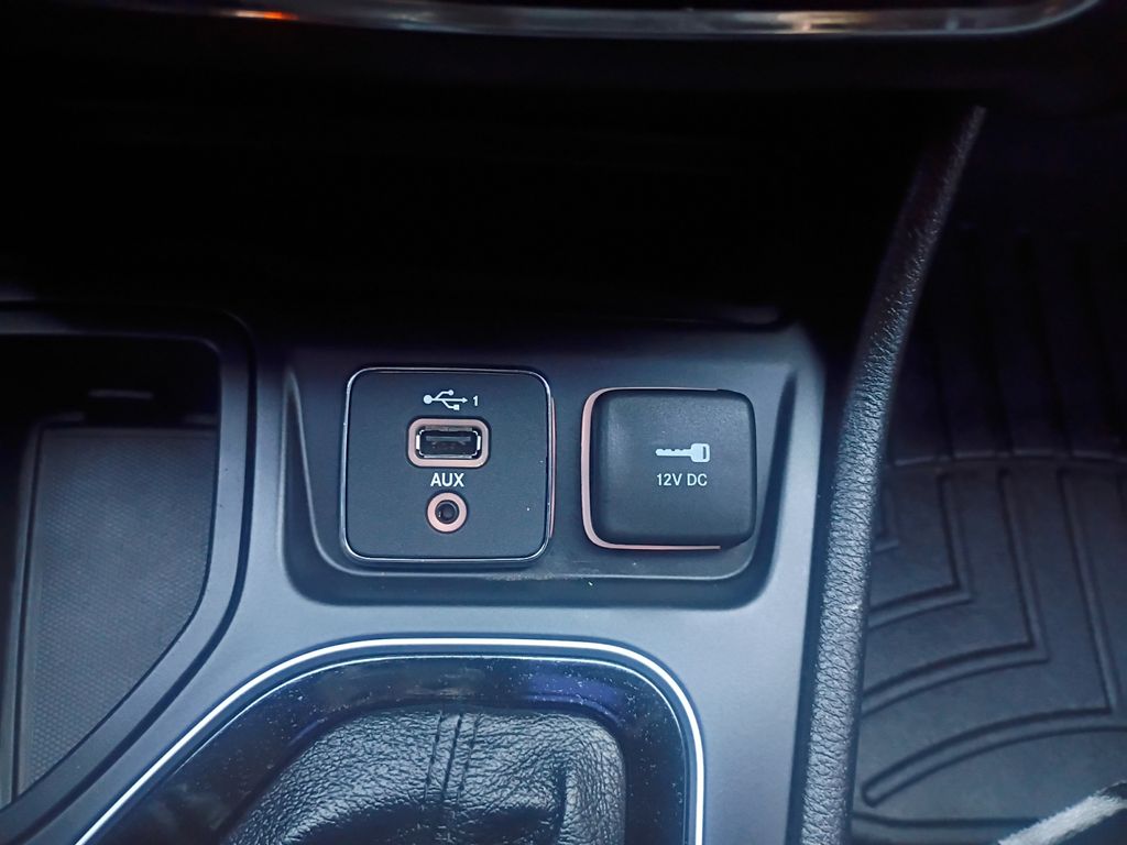 Used Car 2021 Jeep Cherokee  Limited For Sale Under $20,000 In Austin, Texas