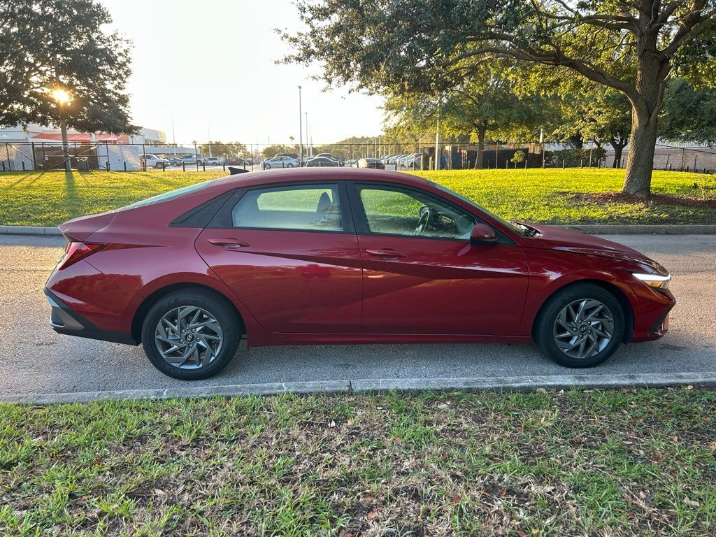 Thumbnail: 2024 Hyundai Elantra - 6