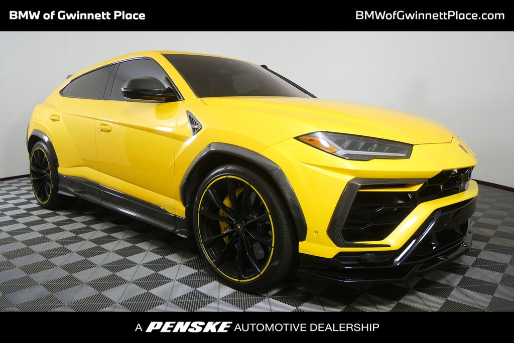 Thumbnail: 2022 Lamborghini Urus - 1