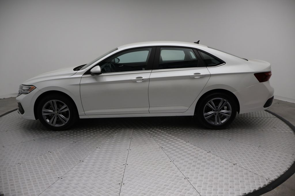 Thumbnail: 2022 Volkswagen Jetta - 12