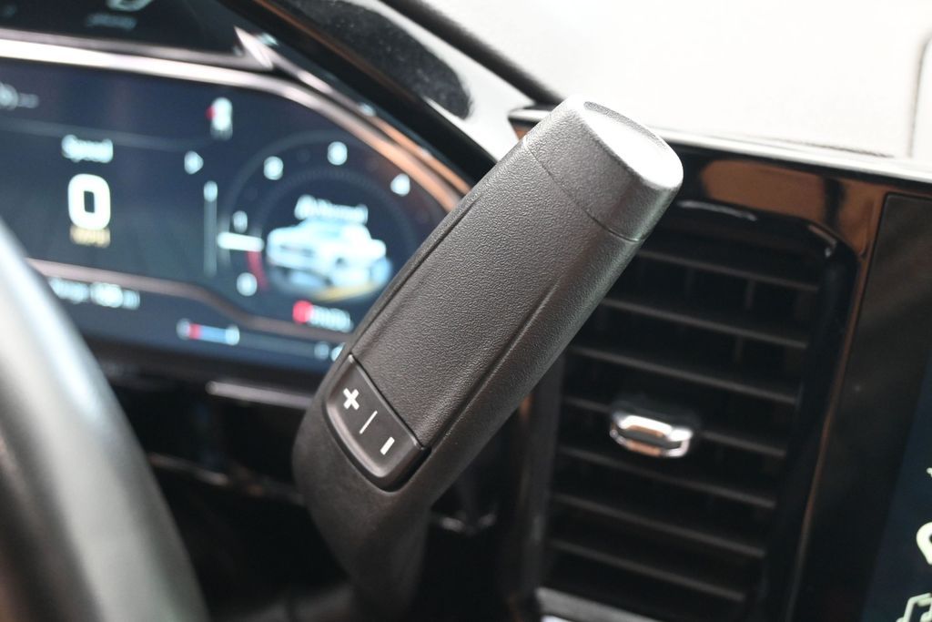 Used 2023 Summit White GMC Elevation image 18