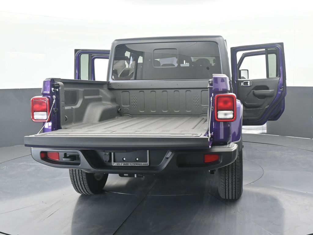 New 2026 reign Jeep Sport S image 66