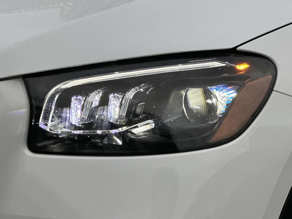 Thumbnail: 2024 Mercedes-Benz GLS - 2