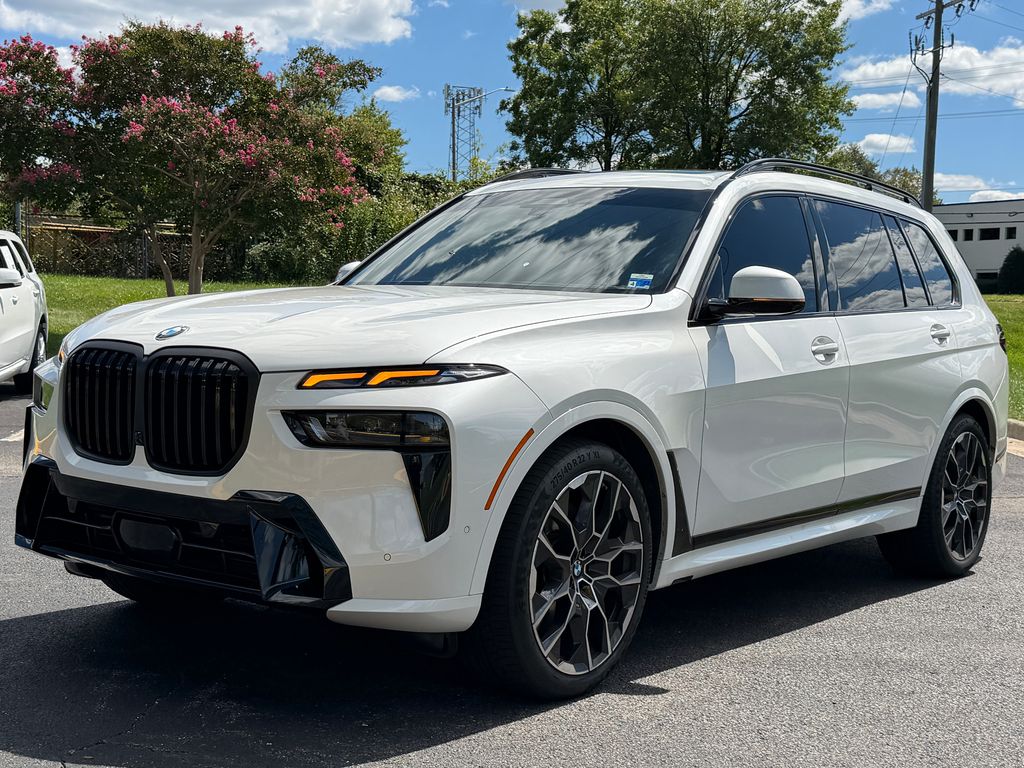 Thumbnail: 2024 BMW X7 - 3