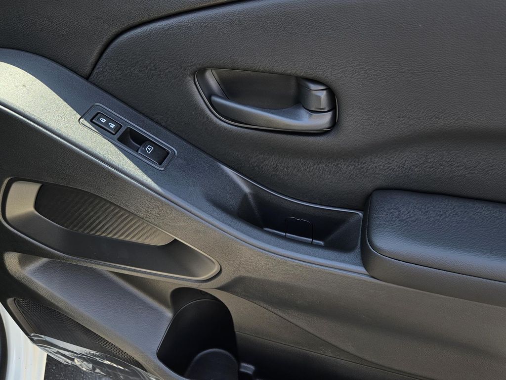 2026 Nissan Frontier S - Photo 6