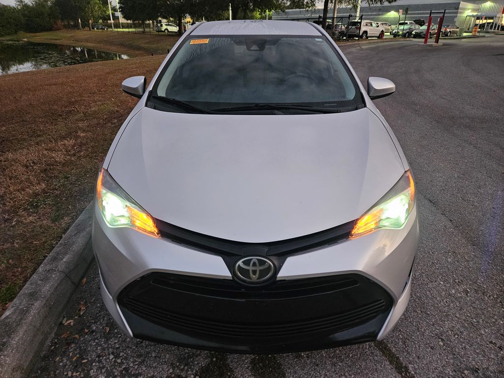 2018 Toyota Corolla LE 8