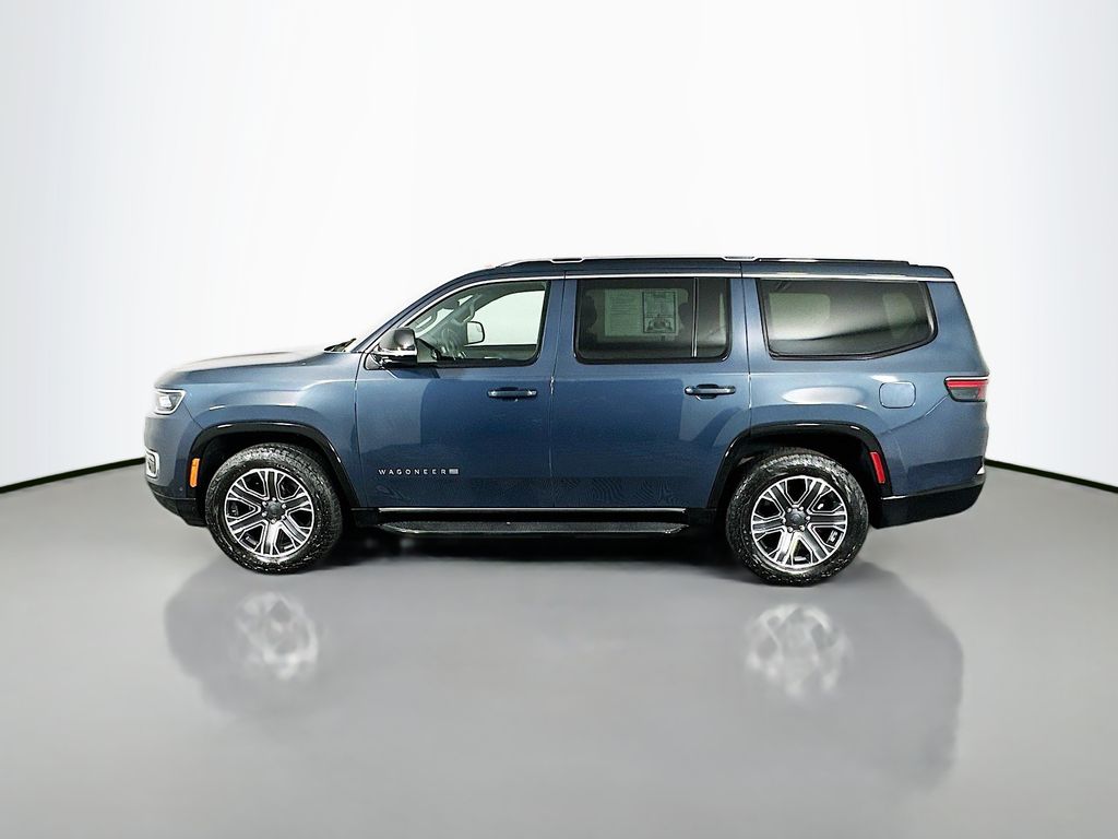 Used 2023 Gray Jeep Base image 4