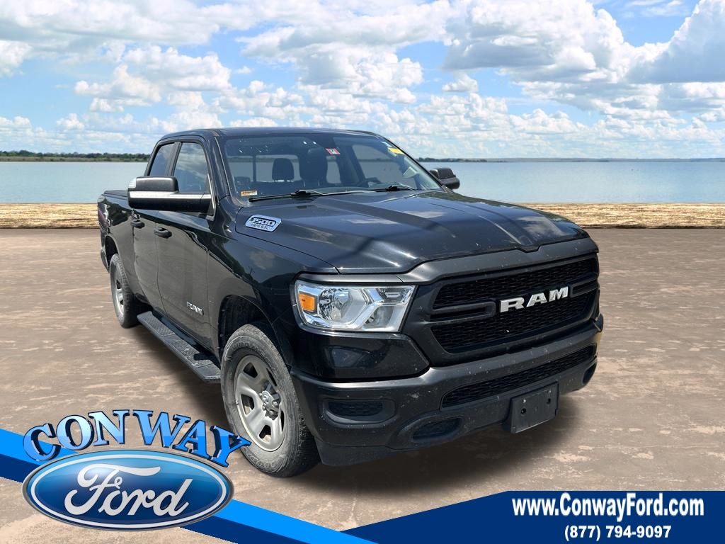 Diamond Black Crystal Pearlcoat 2019 RAM 1500 Pickup Truck Four-Wheel Drive 8-Speed Automatic