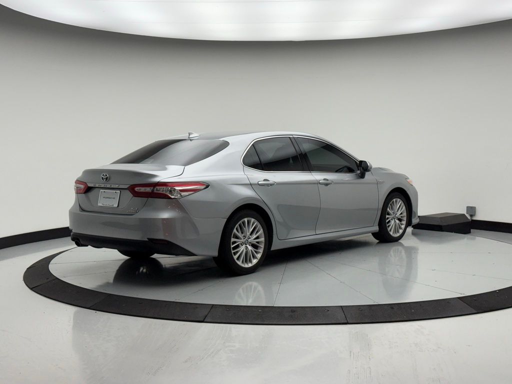 Thumbnail: 2020 Toyota Camry - 9
