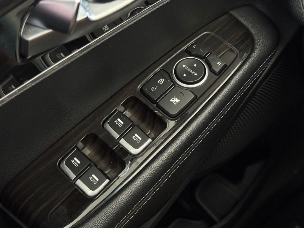 2020 Kia Sorento LX Black at AutoSavvy Houston Southwest