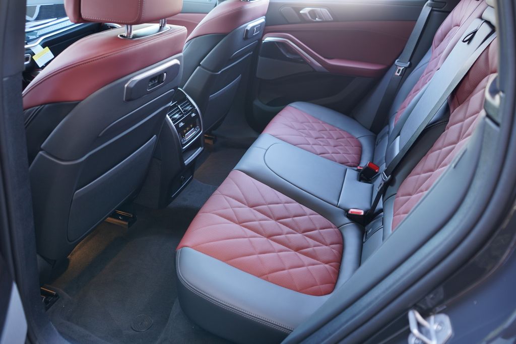 Thumbnail: 2026 BMW X6 - 19