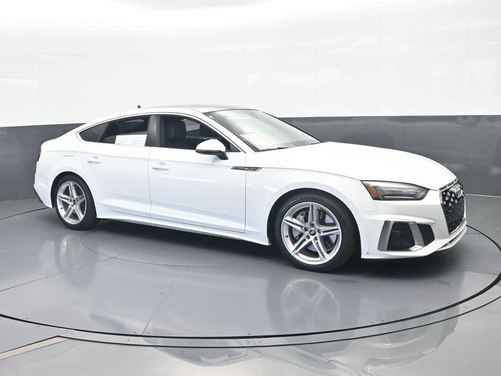Used 2021 Ibis White Audi 45 S line Premium image 8