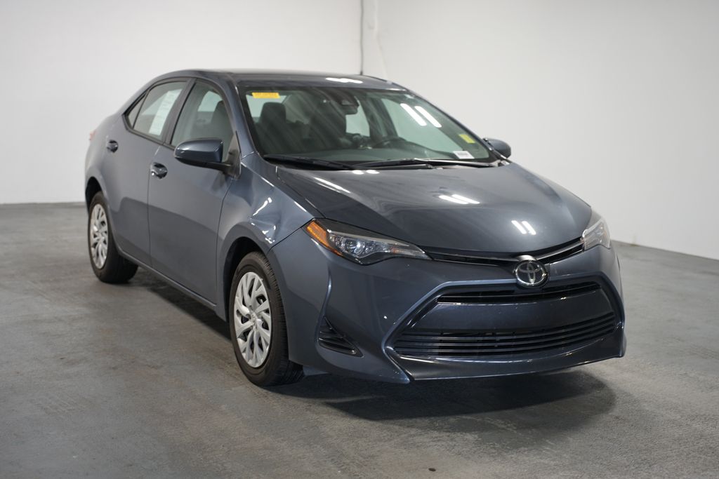 Thumbnail: 2019 Toyota Corolla - 3