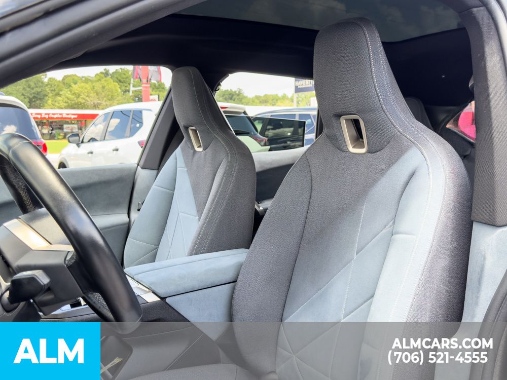 Used 2024 Black BMW xDrive50 image 16