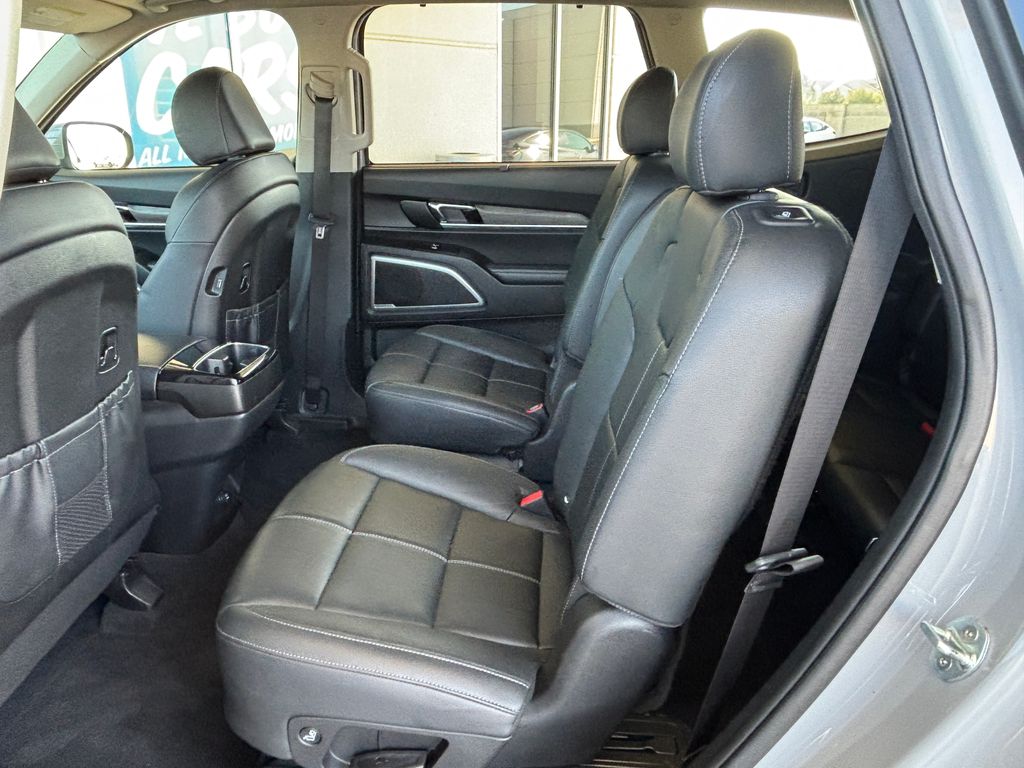 Thumbnail: 2021 Kia Telluride - 25