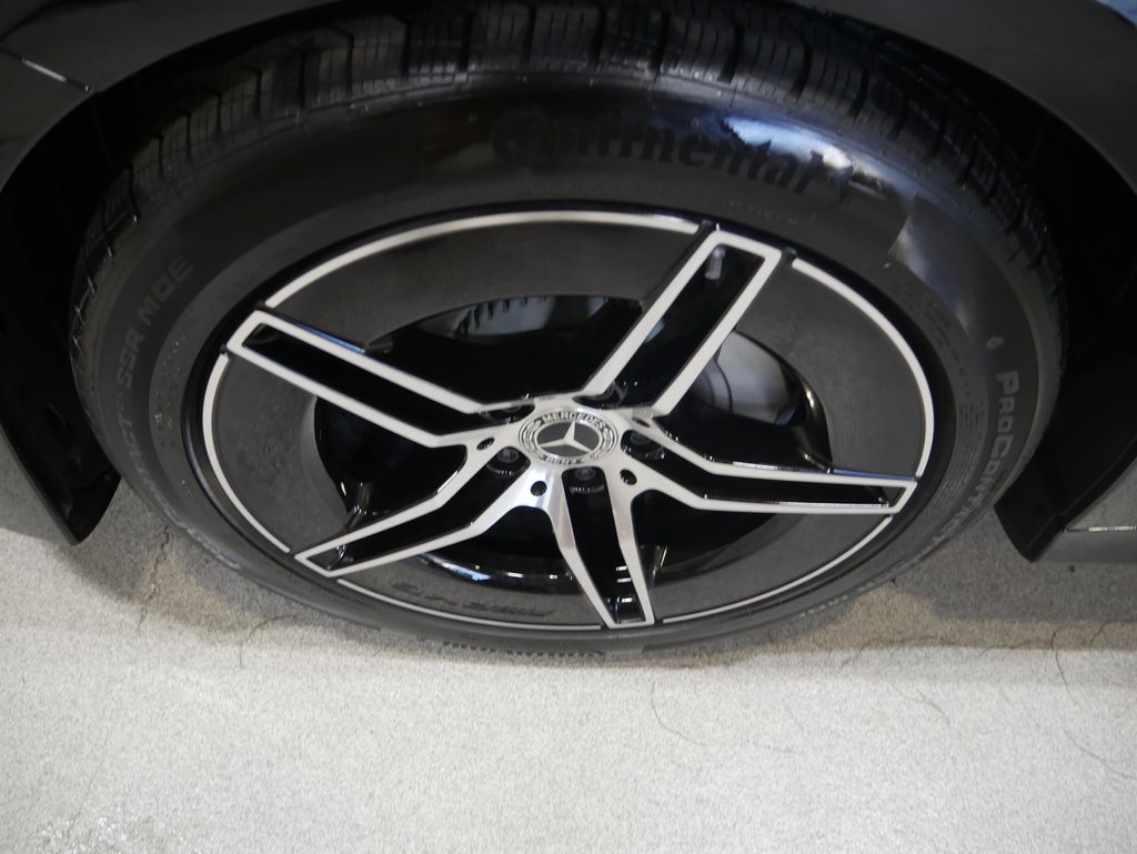 Thumbnail: 2026 Mercedes-Benz E-Class - 12