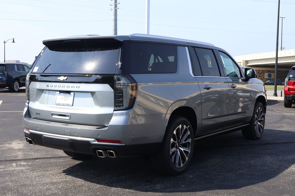 Thumbnail: 2025 Chevrolet Suburban - 8