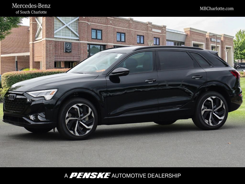 Thumbnail: 2024 Audi Q8 e-tron - 1