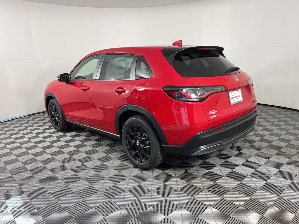 2025 Honda HR-V Sport 12