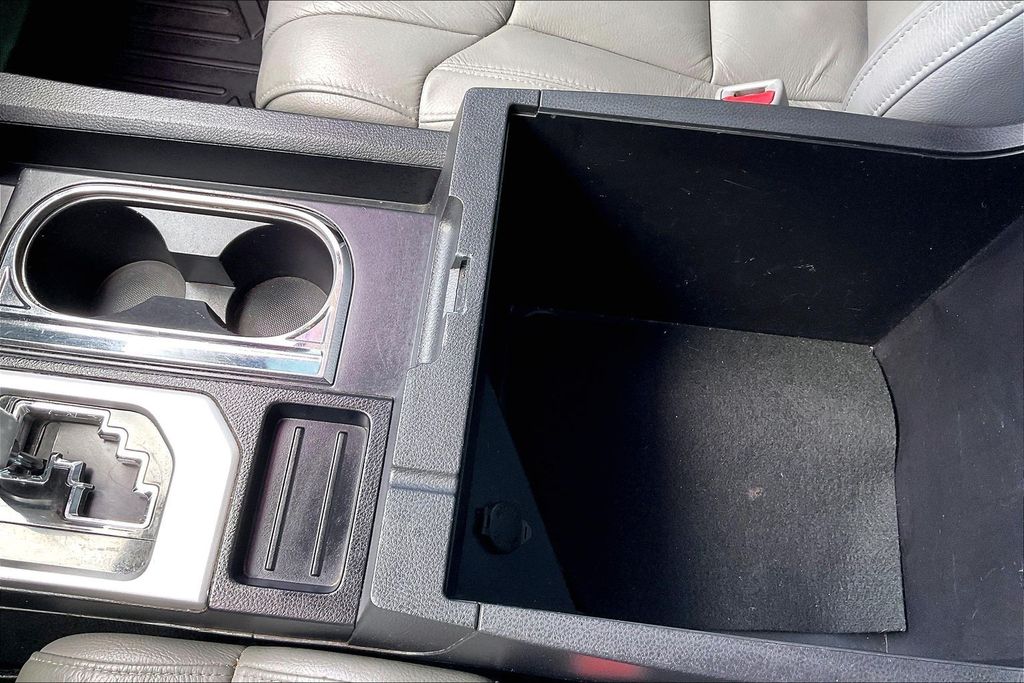 Used 2015 Toyota Tundra Limited 4D CrewMax