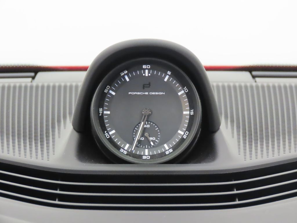 Thumbnail: 2023 Porsche Taycan - 26