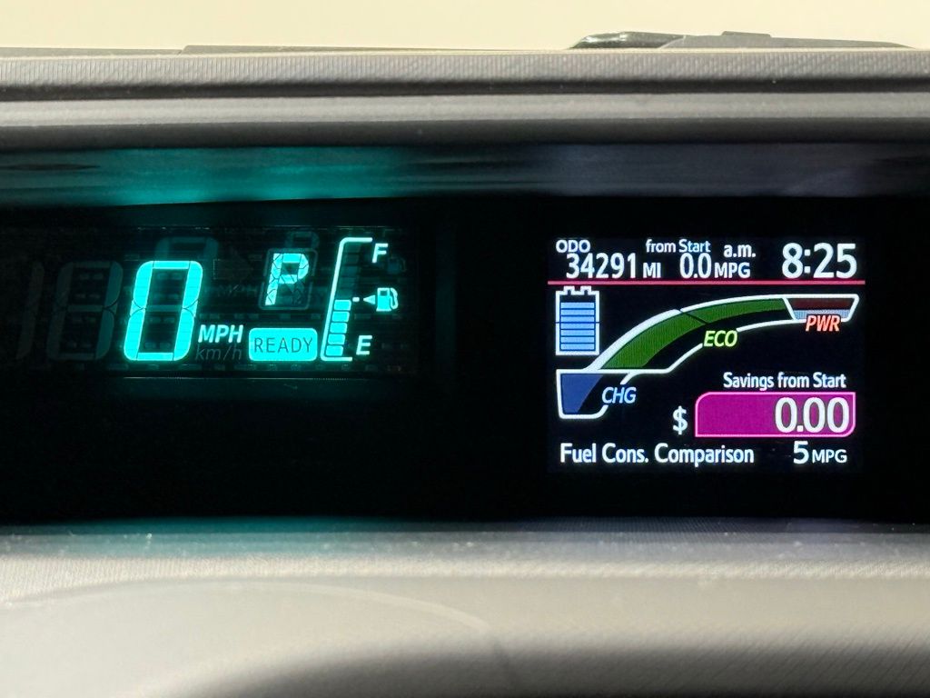 Thumbnail: 2013 Toyota Prius c - 24